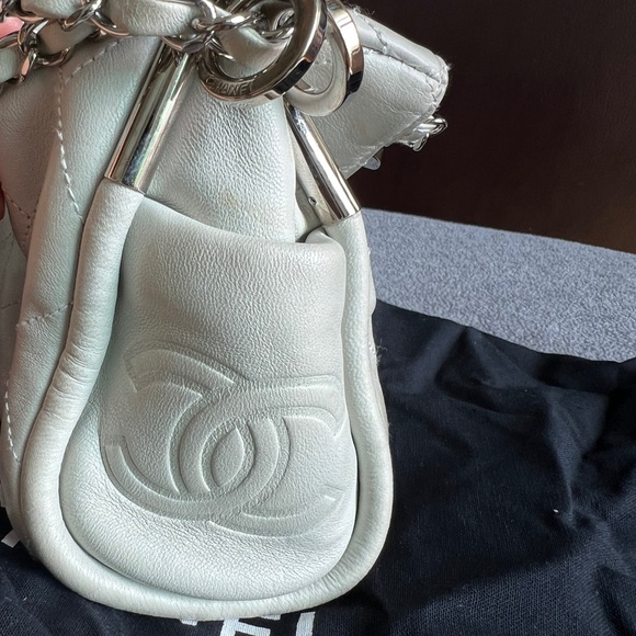 Chanel Ultimate Soft Hobo Bag - Picture 9 of 15